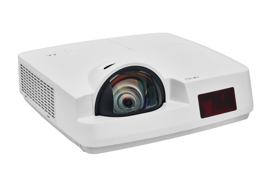 3LCD शॉर्ट फोकस फिशये लेंस चर्च वीडियो प्रोजेक्टर 4500 Lumens