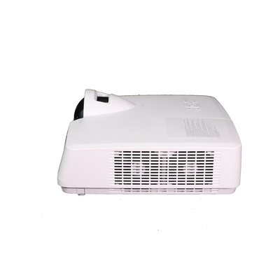 3LCD शॉर्ट फोकस फिशये लेंस चर्च वीडियो प्रोजेक्टर 4500 Lumens